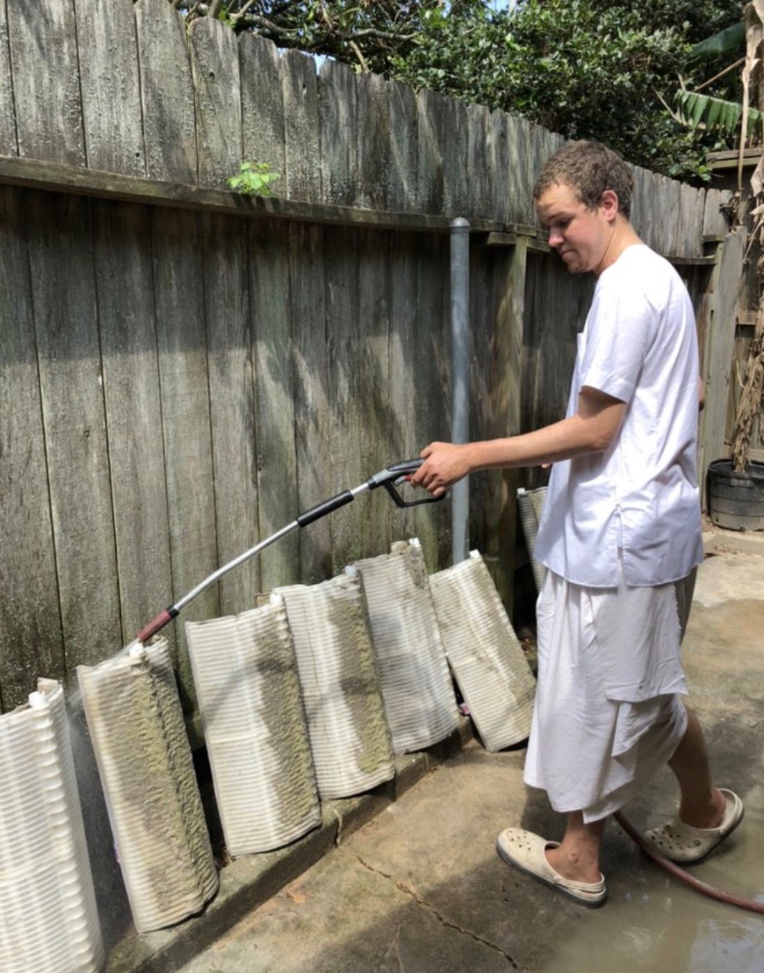 Hosing out a filter